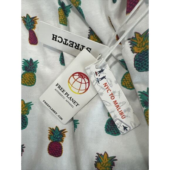 Free Planet Mens Pineapple Print Stretch Graphic Tee Size Large White Multicolor - Picture 6 of 9